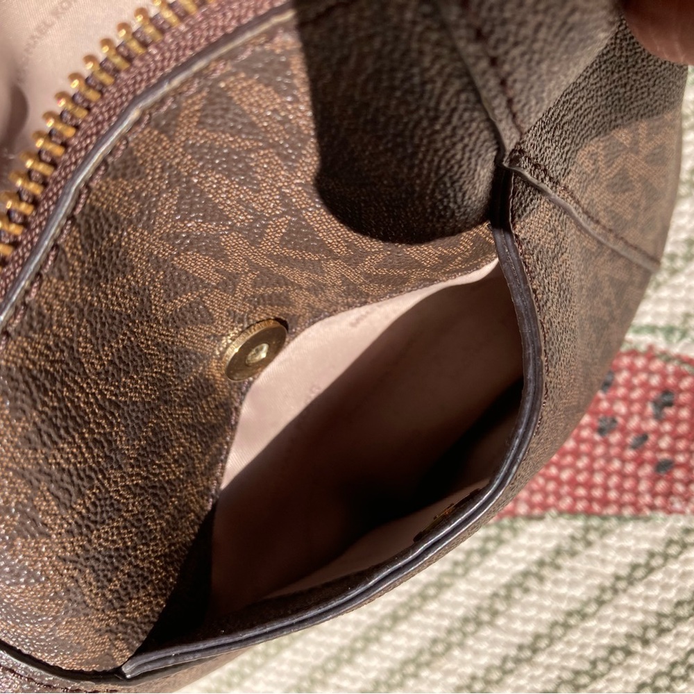 Michael Kors Brown Lupita Messenger Bucket Bag Crossbody Crescent Shape Purse - Picture 10 of 16